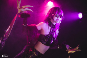 Картинка девушки -+креатив +косплей костюм очки свет jaban0517