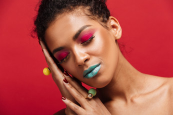 Картинка девушки -+лица +портреты макияж