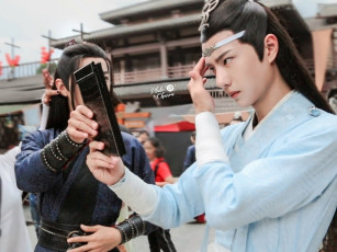 Картинка разное знаменитости ван ибо сяо чжань костюмы зеркало