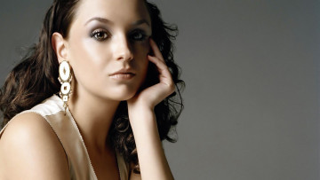 Картинка девушки rachael+leigh+cook шатенка лицо серьги