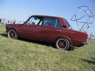 Картинка vaz 2101 автомобили выставки уличные фото