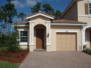 Картинка города здания дома гараж вход дверь