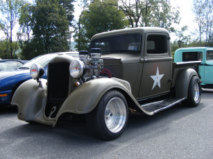 Картинка great looking truck автомобили выставки уличные фото автомобиль ретро