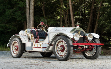 Картинка автомобили классика american lafrance белый передок деревья ретро