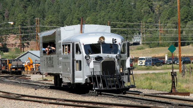 Обои картинки фото техника, локомотивы, автомобиль-поезд