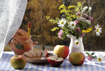 Картинка еда натюрморт мед тюль яблоки окно букет