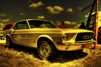 Картинка автомобили выставки уличные фото mustang