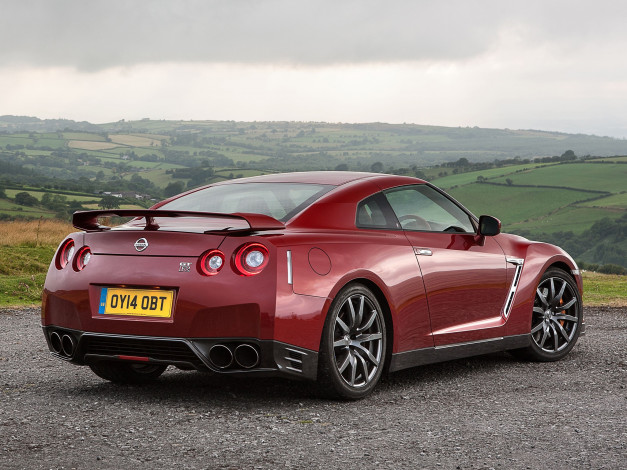 Обои картинки фото автомобили, nissan, datsun, красный, 2014г, r35, uk-spec, gt-r