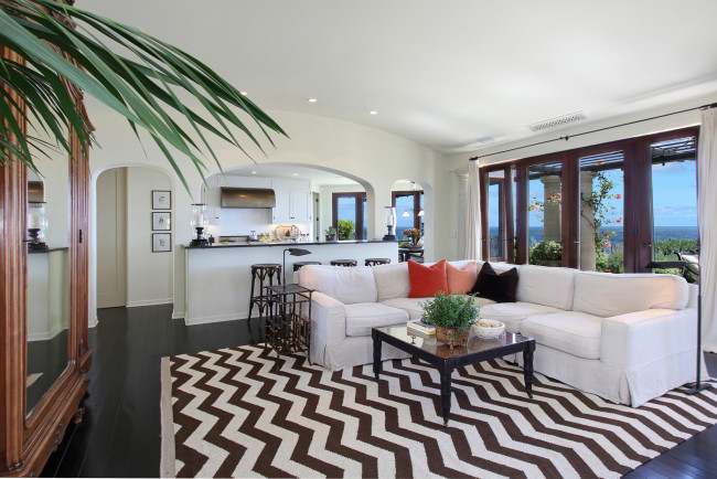 Обои картинки фото интерьер, гостиная, мебель, дизайн, стиль, цветы