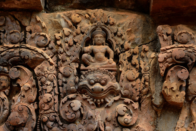 Обои картинки фото разное, рельефы,  статуи,  музейные экспонаты, камбоджа, бантеайсрей