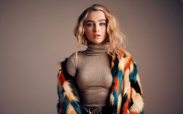 Картинка девушки -unsort+ блондинки +светловолосые мех свитер блондинка sabrina carpenter