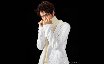 Картинка мужчины wang+yi+bo актер певец танцор пиджак водолазка