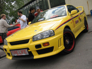 Картинка автомобили nissan datsun