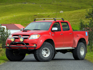 Картинка arctic trucks toyota hilux invincible at38 автомобили custom pick up