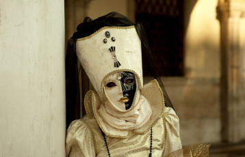 Картинка разное маски карнавальные костюмы черно-белый венеция