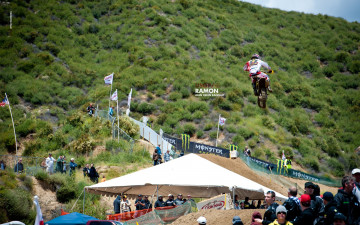 Картинка спорт мотокросс гонки трасса кросс