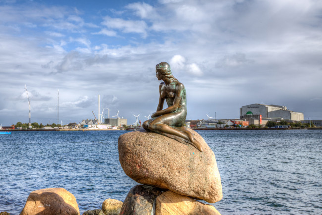 Обои картинки фото kleine meerjungfrau, города, - памятники,  скульптуры,  арт-объекты, русалочка, статуя, набережная