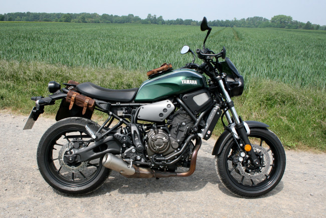 Обои картинки фото мотоциклы, yamaha