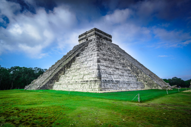Обои картинки фото temple of kukulcan, города, - исторические,  архитектурные памятники, простор