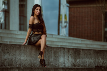 Картинка девушки -+брюнетки +шатенки девушка модель брюнетка красотка стройная флирт поза сексуальная причёска макияж