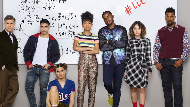 Обои картинки фото кино фильмы, grown-ish , сериал, люди, доска, формулы