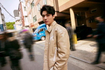 Картинка мужчины gong+jun+|+simon+gong актер куртка город транспорт люди