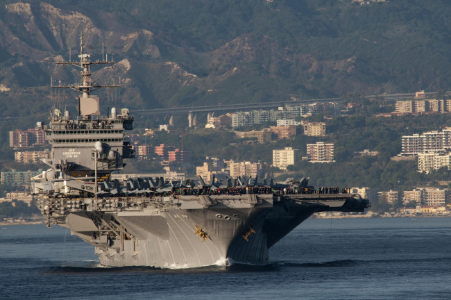 Обои картинки фото uss, enterprise, корабли, авианосцы, вертолётоносцы