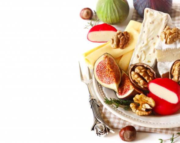 Обои картинки фото еда, разное, орехи, инжир, сыр
