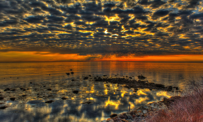 Обои картинки фото природа, моря, океаны, океан, тучи, зарево