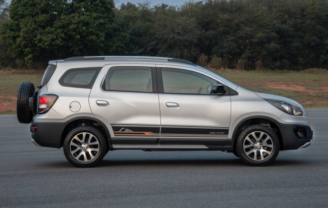 Обои картинки фото автомобили, chevrolet, светлый, 2014г, activ, spin
