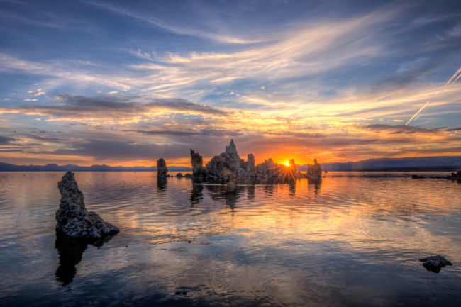 Обои картинки фото природа, восходы, закаты, океан, скалы, облака, солнце