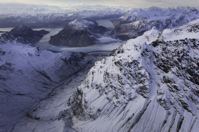 Обои картинки фото природа, айсберги и ледники, снег, зима, горы, вид, сверху, пейзаж, река