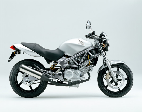 Обои картинки фото мотоциклы, honda