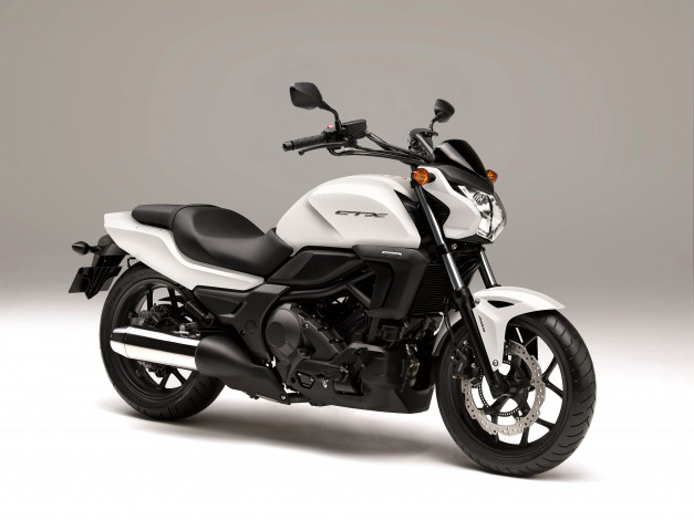 Обои картинки фото мотоциклы, honda