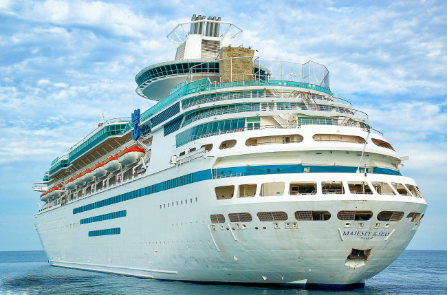 Обои картинки фото majesty of the seas, корабли, лайнеры, лайнер, круиз