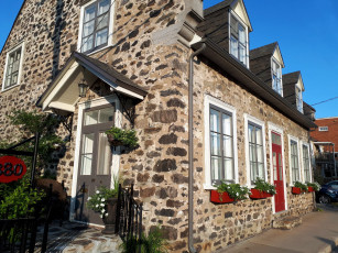 Картинка города -+здания +дома каменный дом