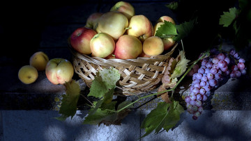 Картинка еда фрукты +ягоды виноград яблоки