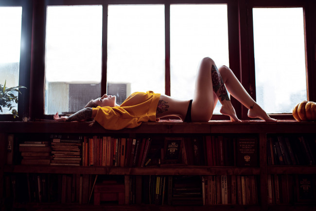 Обои картинки фото девушка, девушки, -unsort , брюнетки, темноволосые, модель