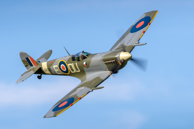 Обои картинки фото spitfire, авиация, боевые самолёты, истребитель