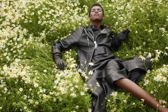 Картинка amilna+estevao девушки amilna estevao девушка модель брюнетка красотка красавица флирт стройная фигура сексуальная секси поза взгляд макияж темнокожая чернокожая