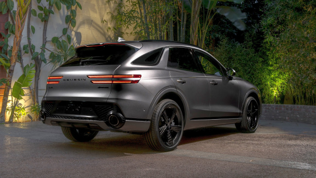 Обои картинки фото 2022 genesis gv70 awd 3, 5t sport prestige, автомобили, genesis, gv70, 3, 5t, awd, джип, вид, сзади, корейские