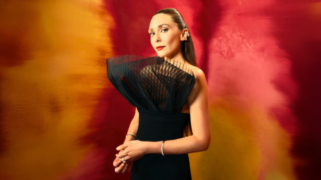 Обои картинки фото девушки, elizabeth olsen, актриса, шатенка, платье