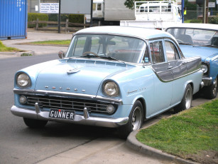 Картинка автомобили выставки уличные фото авто