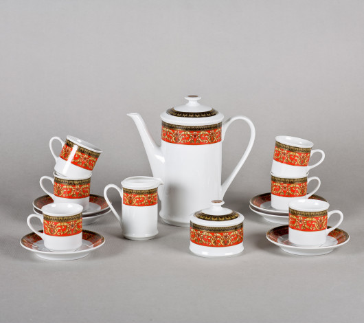 Обои картинки фото разное, посуда, столовые, приборы, кухонная, утварь, чайник, тарелочки, чашки, сервиз, фарфор