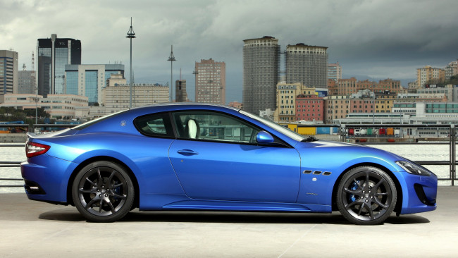 Обои картинки фото maserati, granturism, автомобили, автомобиль, стиль, мощь, скорость