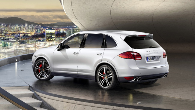 Обои картинки фото porsche, cayenne, автомобили, мощь, автомобиль, стиль, скорость