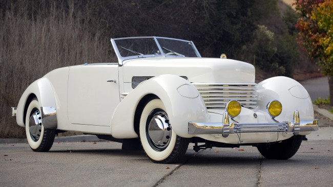 Обои картинки фото yankee, автомобили, cord, автомобиль, стиль, мощь, скорость