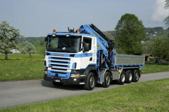 Картинка автомобили scania трава дорога грузовик небо деревья