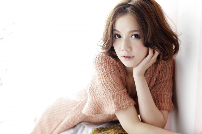 Обои картинки фото девушки, -unsort , лица,  портреты, взгляд, глаза, лицо