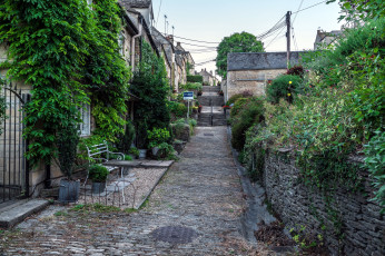 Картинка города -+улицы +площади +набережные узкая улочка